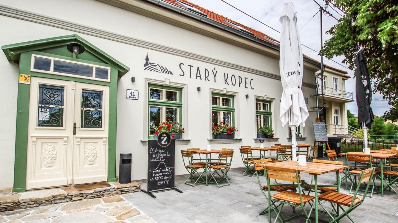Penzion A Bistro Stary Kopec Зноймо Екстер'єр фото